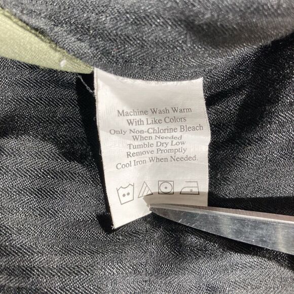 IZOD XFG Pleated Chino Dress Pants Mens Size 34x30 Olive Green 100% Polyester‎ - Picture 7 of 11